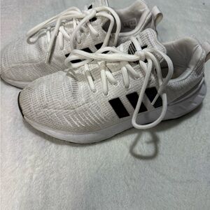 Adidas White and Black Athletic Shoes with Breathable Fabric and Cushioned Sole